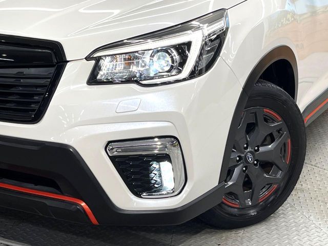 SUBARU FORESTER 2018