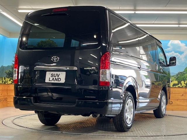 TOYOTA HIACE van 2WD 2023