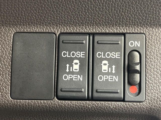 HONDA FREED HYBRID 2023