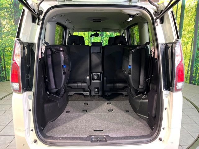 NISSAN SERENA  WG 2018