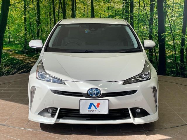 TOYOTA PRIUS 2019