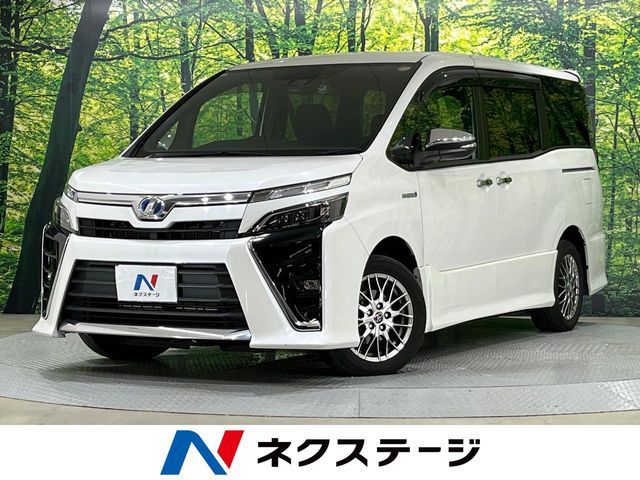 TOYOTA VOXY HYBRID 2018