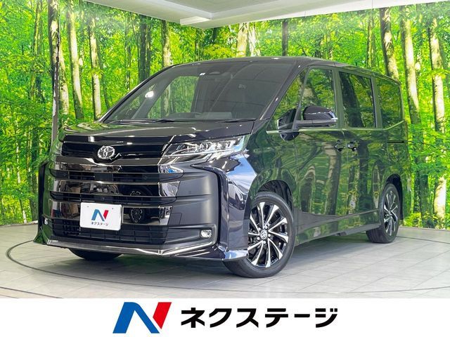 TOYOTA NOAH 2022