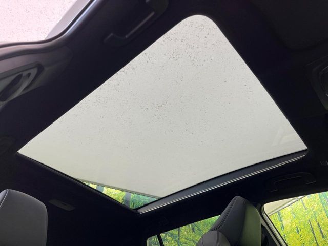 TOYOTA COROLLA CROSS HYBRID 2024