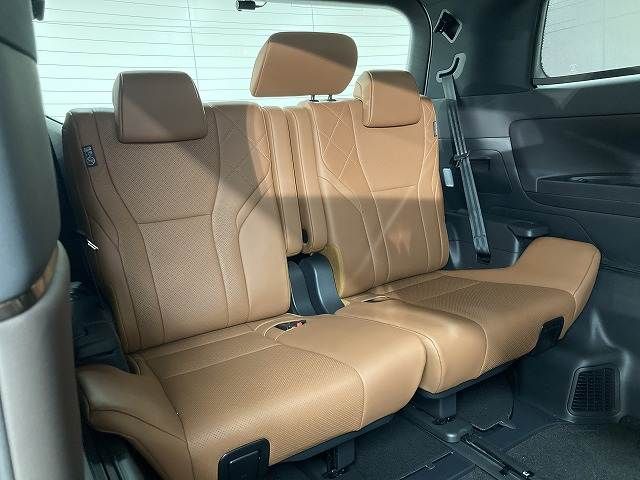 TOYOTA VELLFIRE  HYBRID 2023