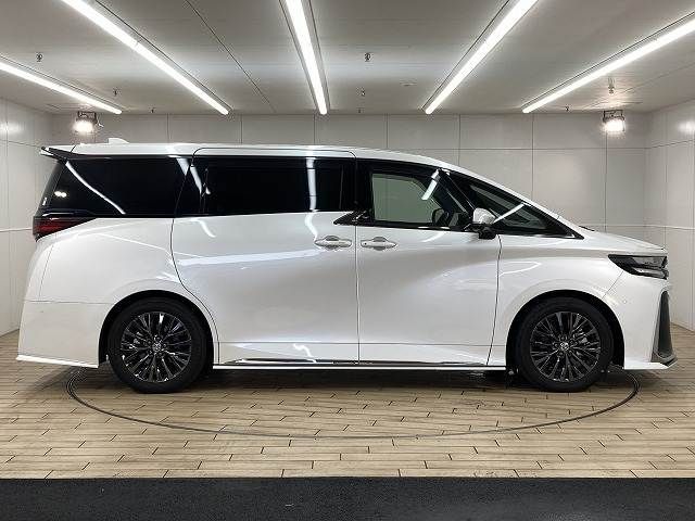 TOYOTA VELLFIRE  HYBRID 2023