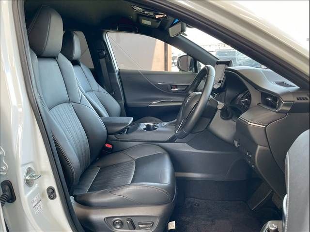 TOYOTA HARRIER 2WD 2024