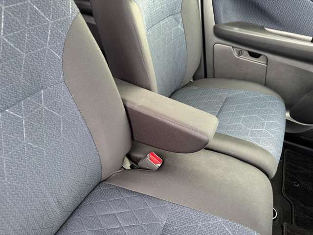 MITSUBISHI ek X 2020