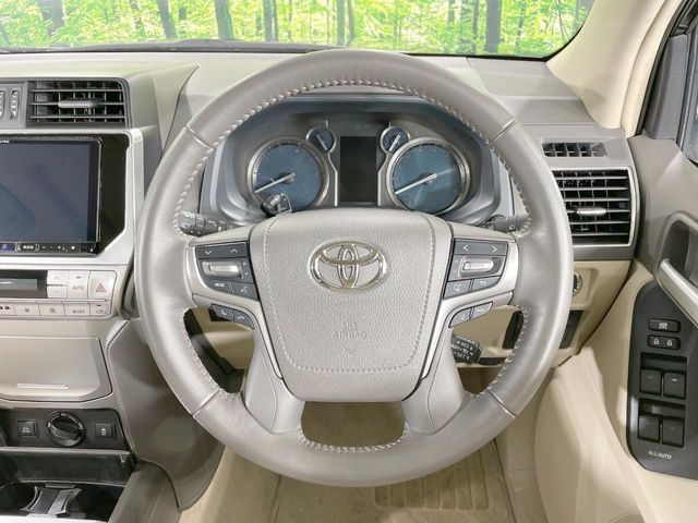 TOYOTA LANDCRUISER PRADO 2023