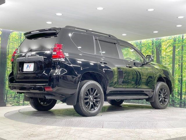 TOYOTA LANDCRUISER PRADO 2023