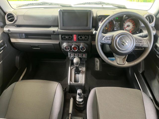 SUZUKI JIMNY NOMADE 2025