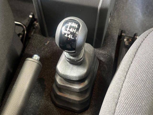 SUZUKI JIMNY NOMADE 2025