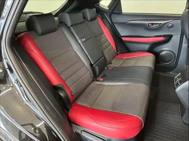 TOYOTA LEXUS NX300h 2019