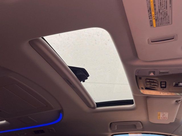 TOYOTA ALPHARD hybrid 4WD 2016