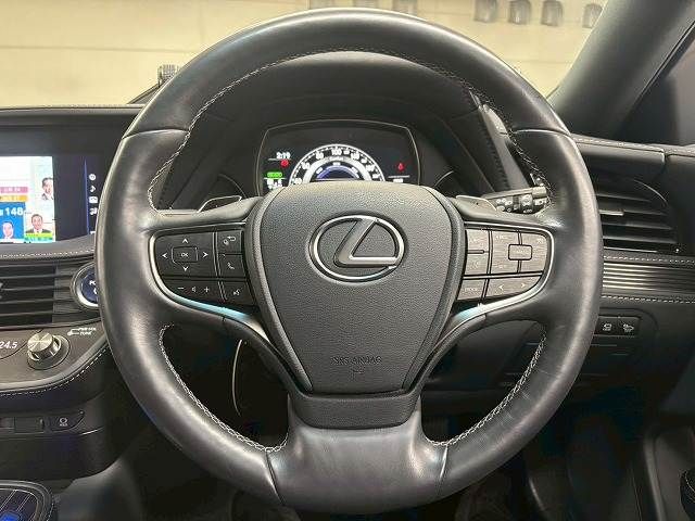 TOYOTA LEXUS LS500h 2017