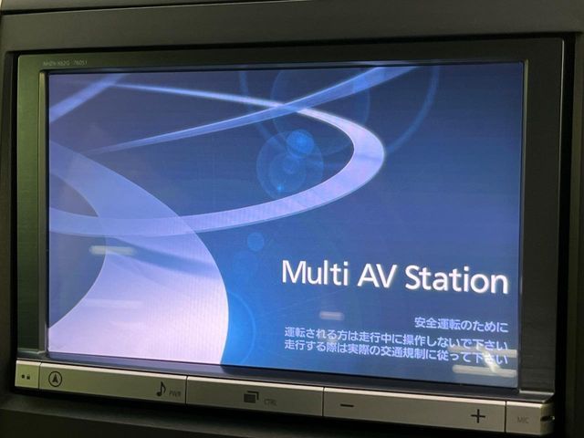 TOYOTA VELLFIRE 2013