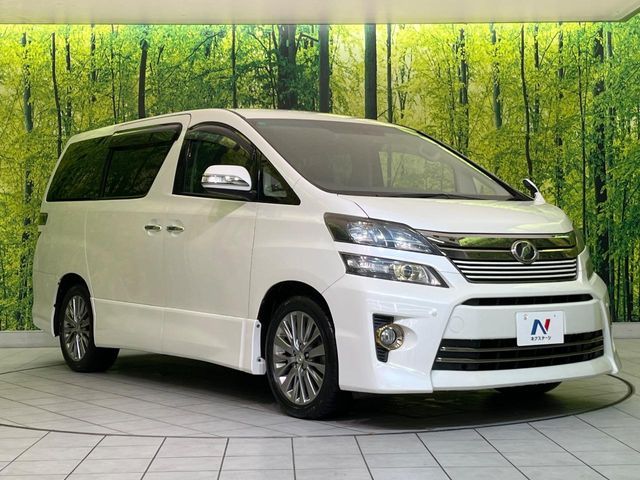 TOYOTA VELLFIRE 2013