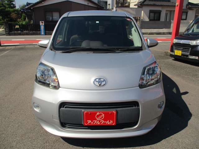 TOYOTA PORTE 2012