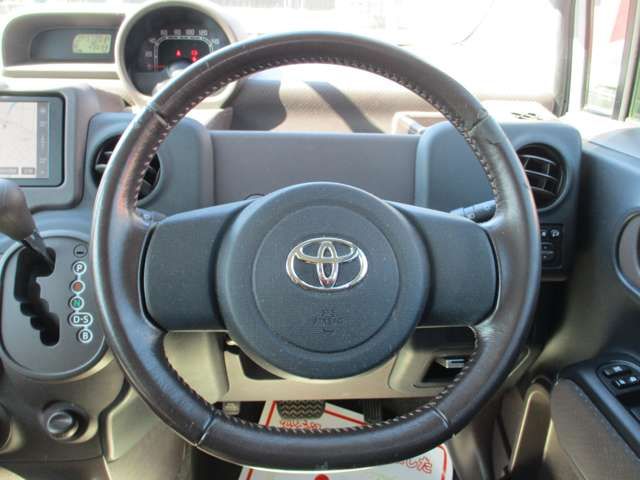 TOYOTA PORTE 2012