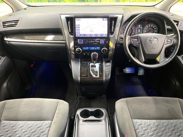 TOYOTA VELLFIRE 2017