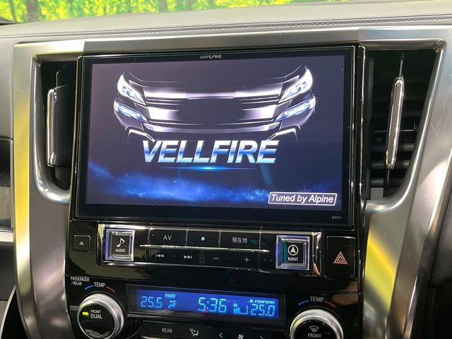 TOYOTA VELLFIRE 2017