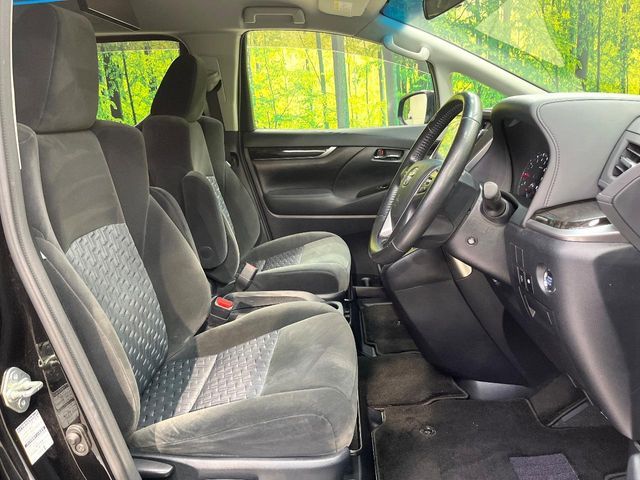 TOYOTA VELLFIRE 2017