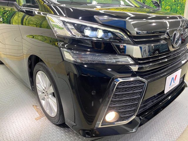 TOYOTA VELLFIRE 2017