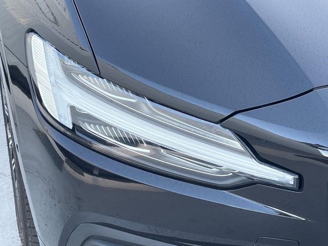 VOLVO VOLVO V60 2022