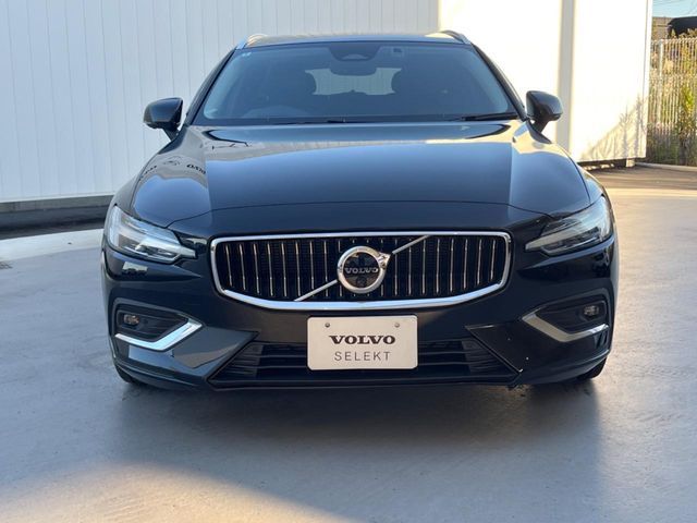VOLVO VOLVO V60 2022