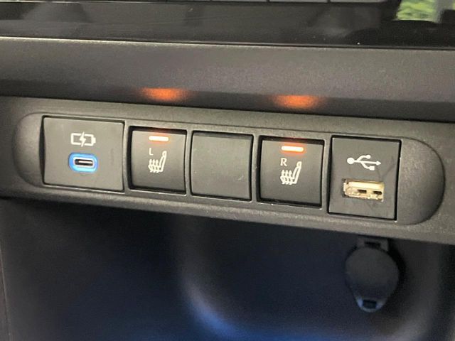 TOYOTA YARIS CROSS HYBRID 2023