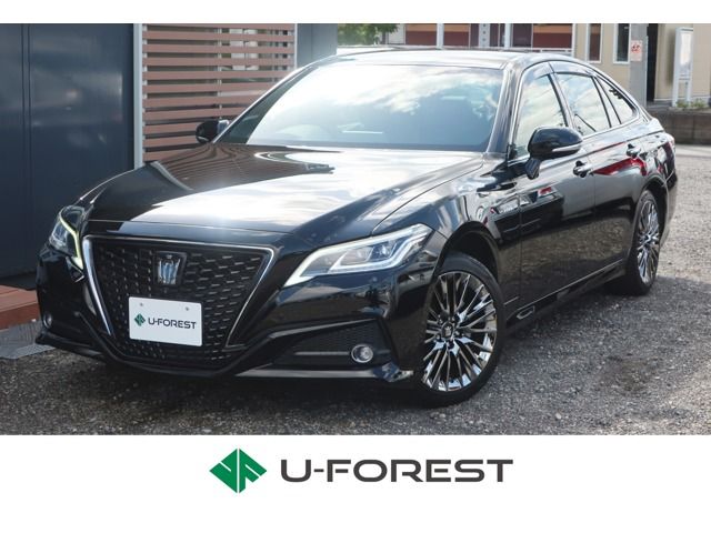 TOYOTA CROWN sedan hybrid 4WD 2018