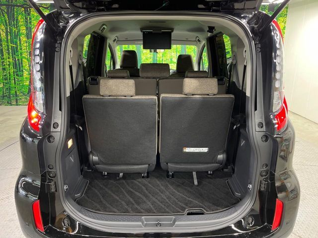 TOYOTA SIENTA HYBRID 2025