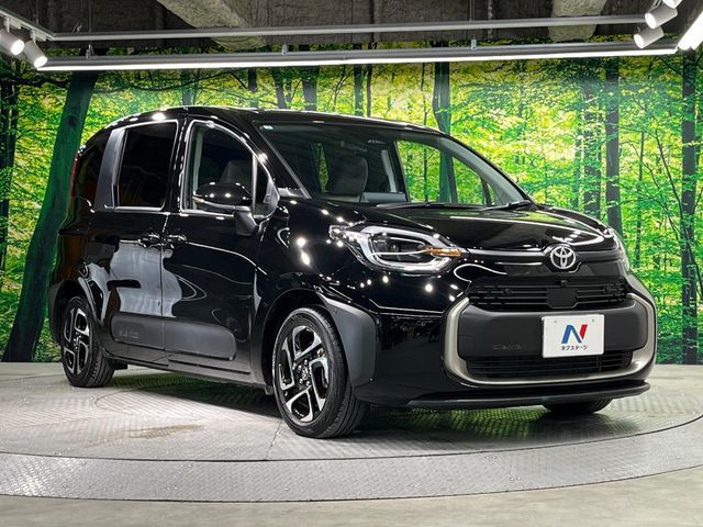 TOYOTA SIENTA HYBRID 2025