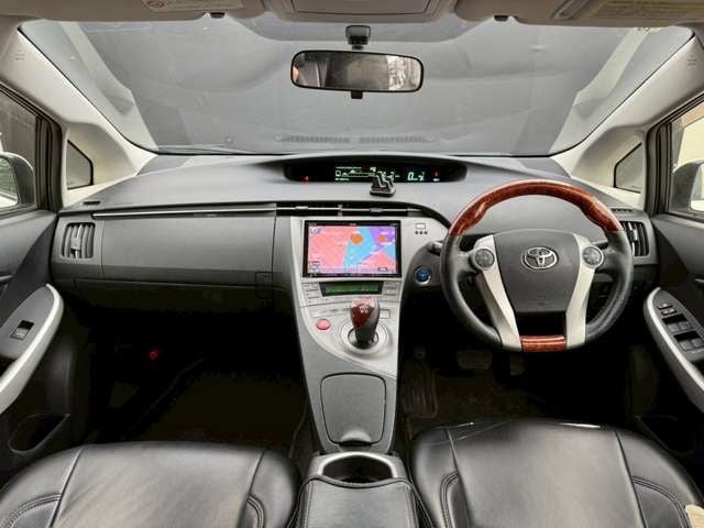 TOYOTA PRIUS 2012