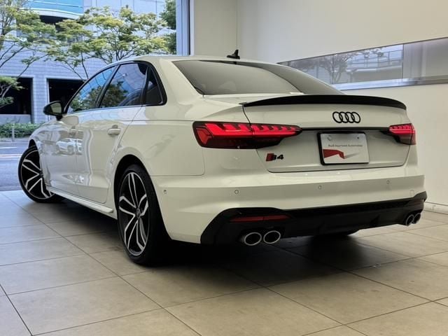AUDI AUDI S4 2024