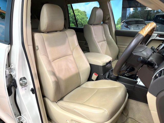 TOYOTA LANDCRUISER PRADO 2022