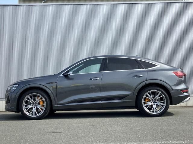 AUDI AUDI e-tron SPORTBACK 2021