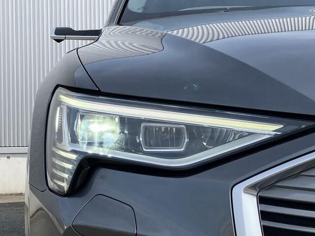 AUDI AUDI e-tron SPORTBACK 2021