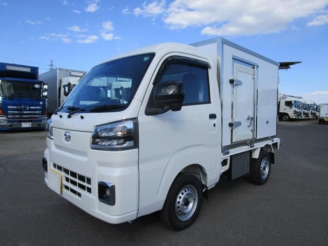 DAIHATSU ????? 2025