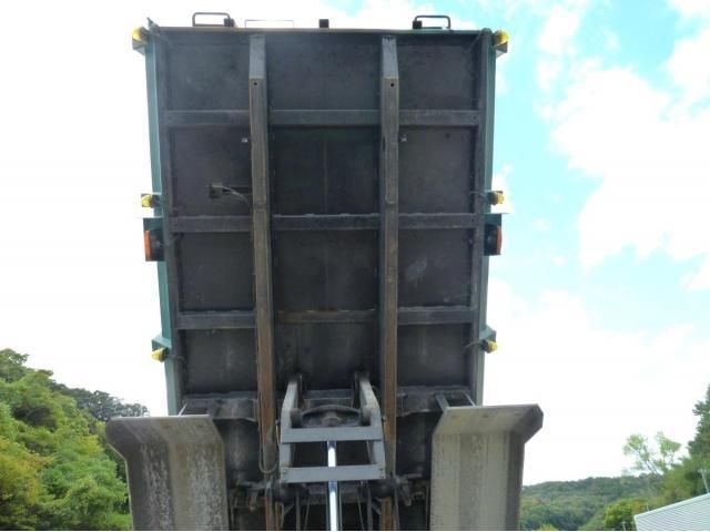 MITSUBISHI FUSOU SUPER GREAT 2019