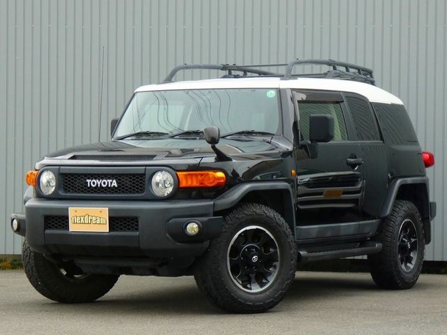 TOYOTA FJ CRUISER 4WD 2015
