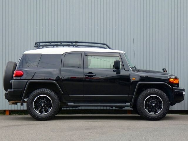 TOYOTA FJ CRUISER 4WD 2015