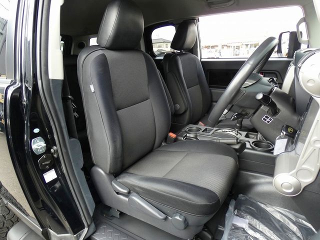 TOYOTA FJ CRUISER 4WD 2015