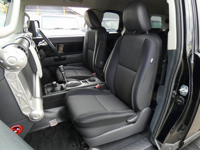 TOYOTA FJ CRUISER 4WD 2015