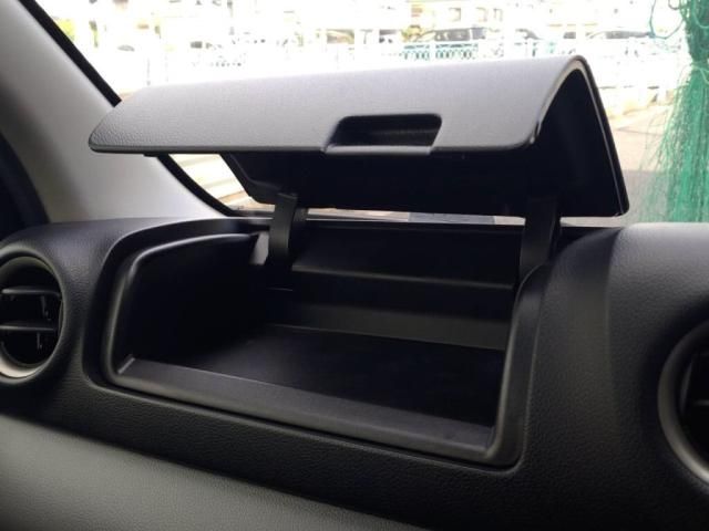 NISSAN NV350 CARAVAN 4WD 2019