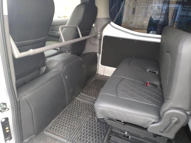 NISSAN NV350 CARAVAN 4WD 2019