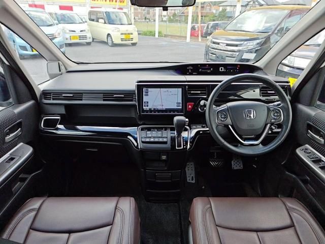HONDA STEPWAGON 2016