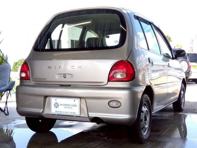 MITSUBISHI MINICA 1998