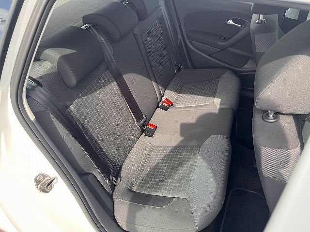 VOLKSWAGEN VOLKSWAGEN POLO 2016