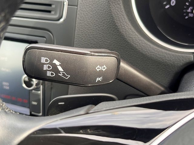 VOLKSWAGEN VOLKSWAGEN POLO 2016